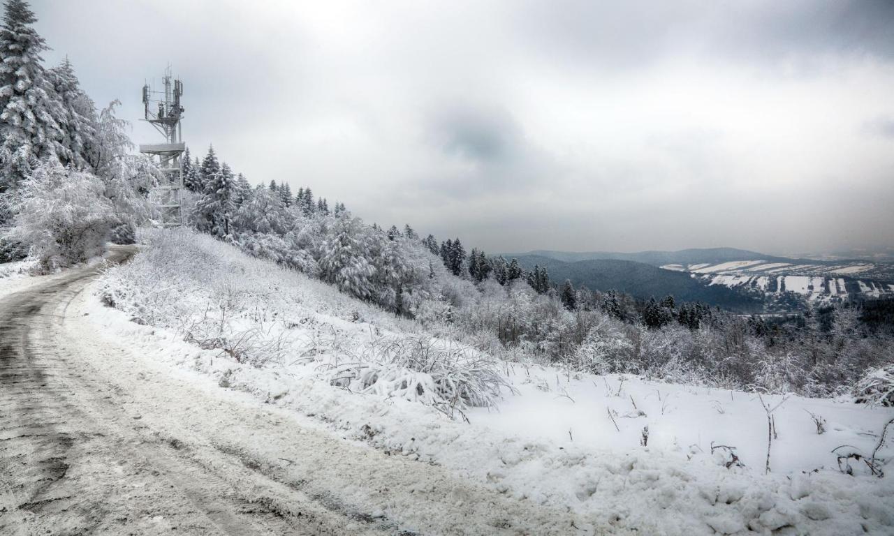 Sloneczny Chelm - Apartamenty W Gorach, Prywatna Sauna Jacuzzi Balia W Cenie, Spa, Grill, Stok Narciarski Myslenice, Sciezki Rowerowe, Rzeka Raba, Widok Na Tatry Bagian luar foto